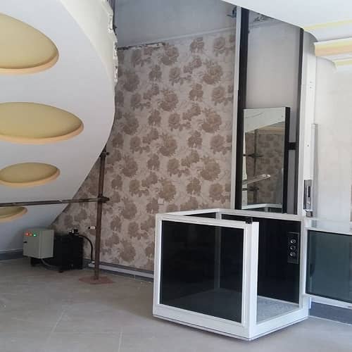 بالابر کابین‌ دار